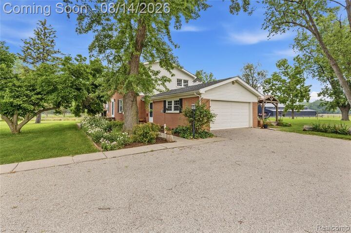 Property Photo:  4925 S Huron River Drive  MI 48134 9644 