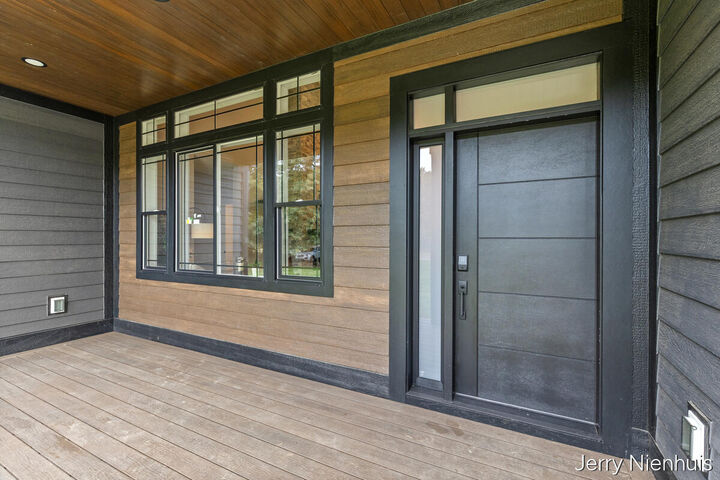 Property Photo: 5846 113th Avenue MI 49450-9666