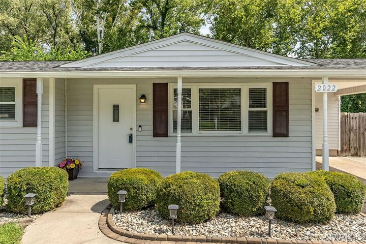 Property Photo:  2022 Dawson Drive  MO 63301 