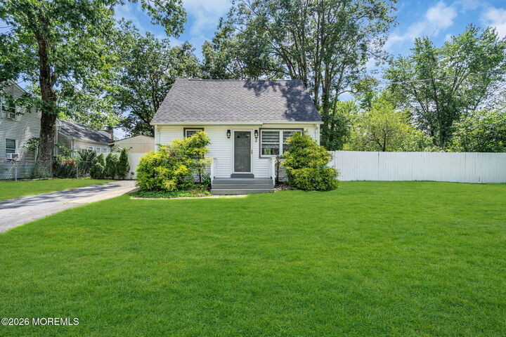 Property Photo:  5 Georgian Boulevard  NJ 08527 