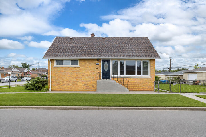 Property Photo: 9700 S Princeton Avenue IL 60628