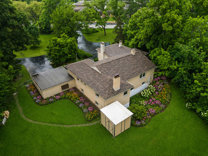 Property Photo: 828 E 14th Street IL 60148