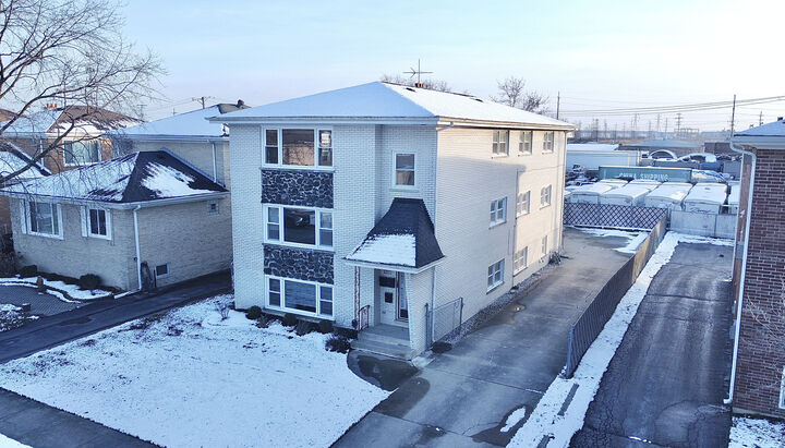 Property Photo:  9109 Sahler Avenue 3  IL 60513 