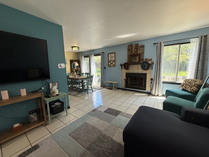 Property Photo: 145 Winchester Drive IL 60107