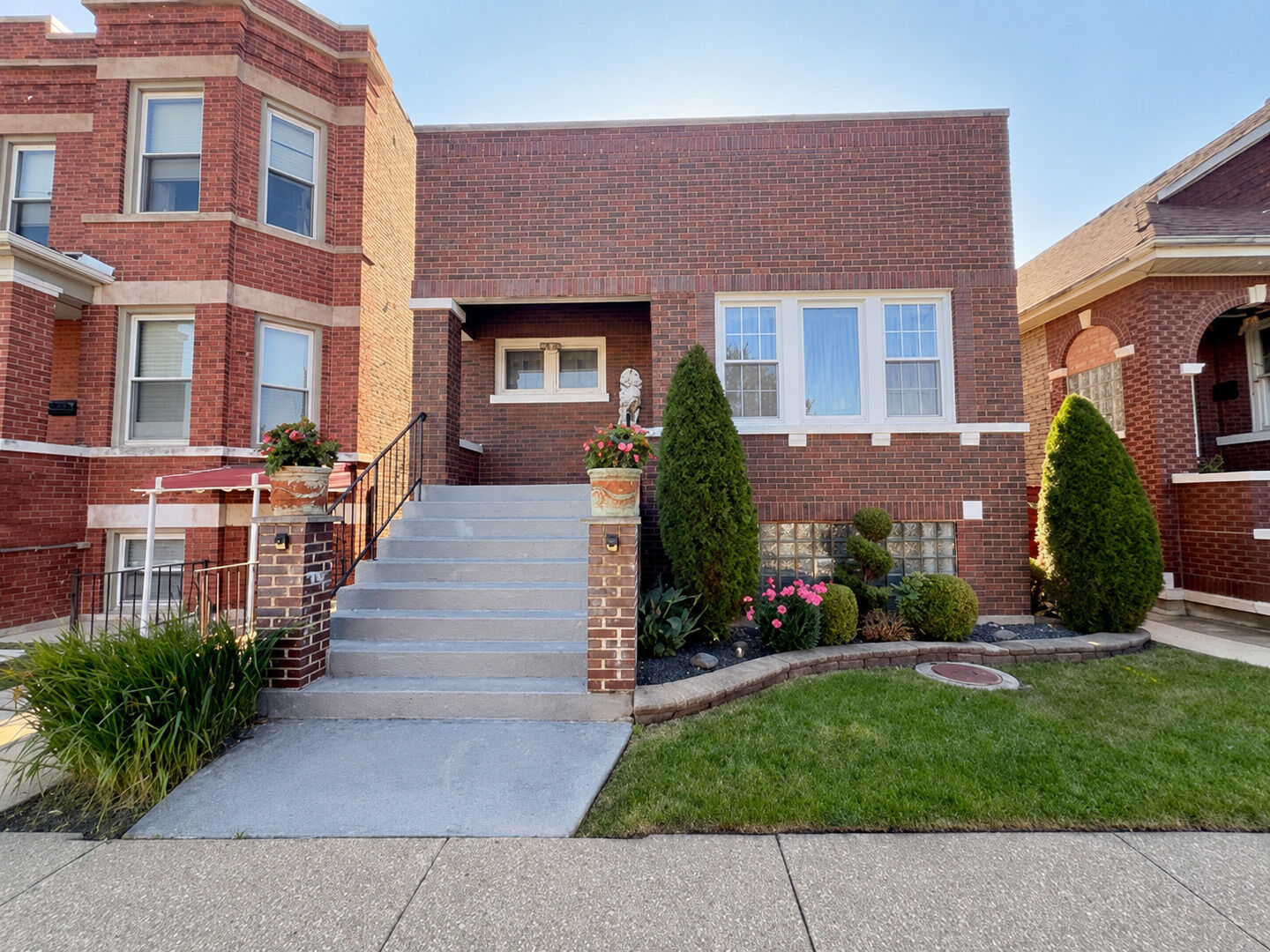 Property Photo: 1835 S 55th Court IL 60804