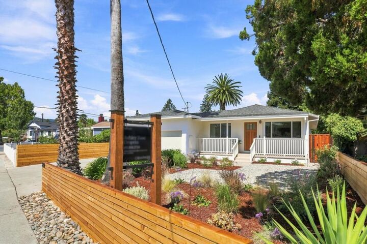 Property Photo:  2930 Jefferson Avenue  CA 94062 