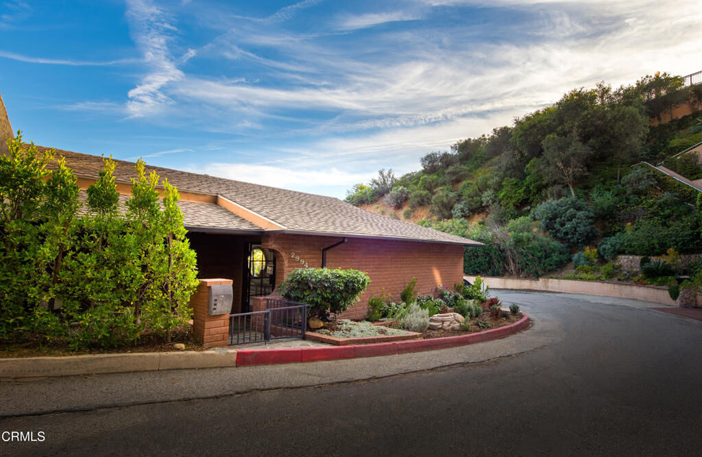 Property Photo: 2994 Durand Drive CA 90068