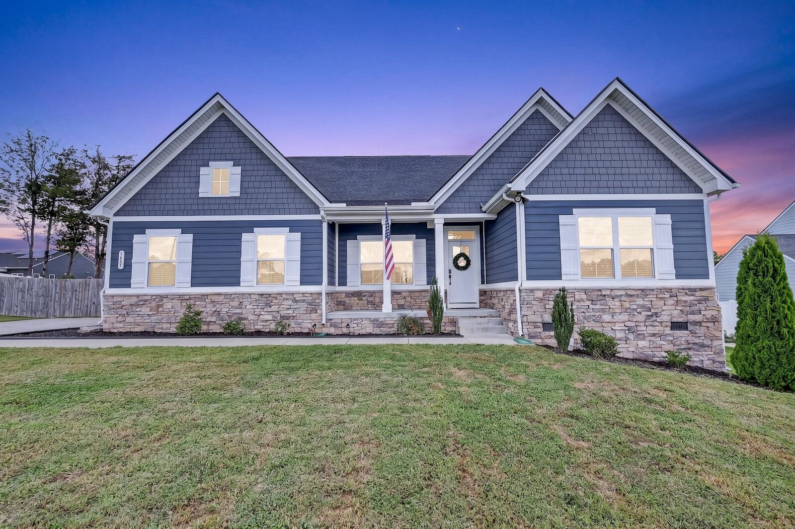 Property Photo: 1427 Dawbarn Dr TN 37128