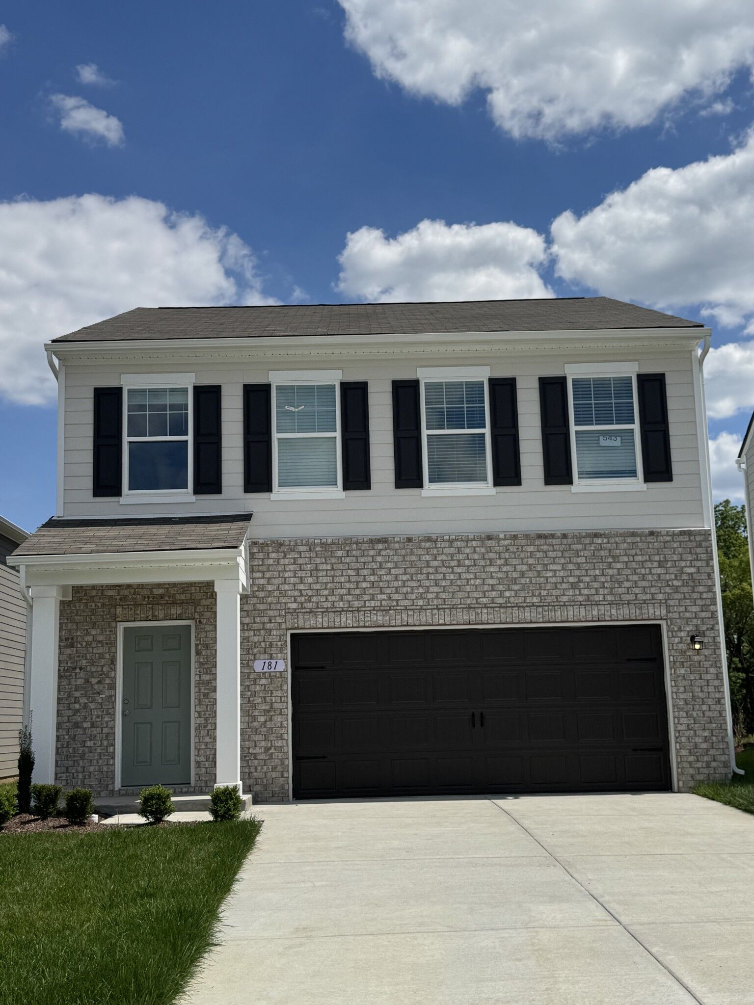 Property Photo: 135 Cowslip Way TN 37086