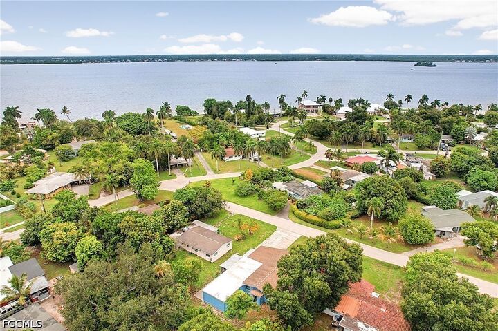 Property Photo:  4028 Manning Avenue  FL 33916 