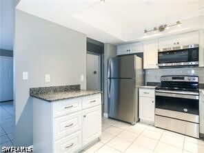 Property Photo:  1806 SW 28th Terrace  FL 33914 