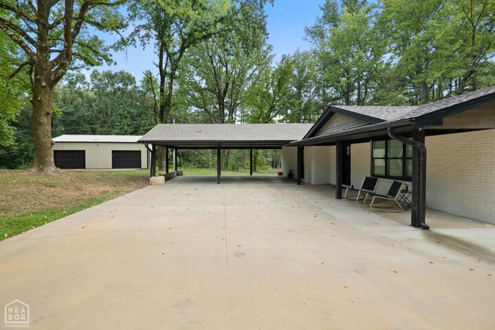 Property Photo: 124 County Road 105 AR 72416