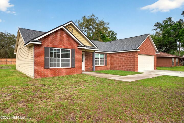 Property Photo:  940 State Road 13 N  FL 32259 