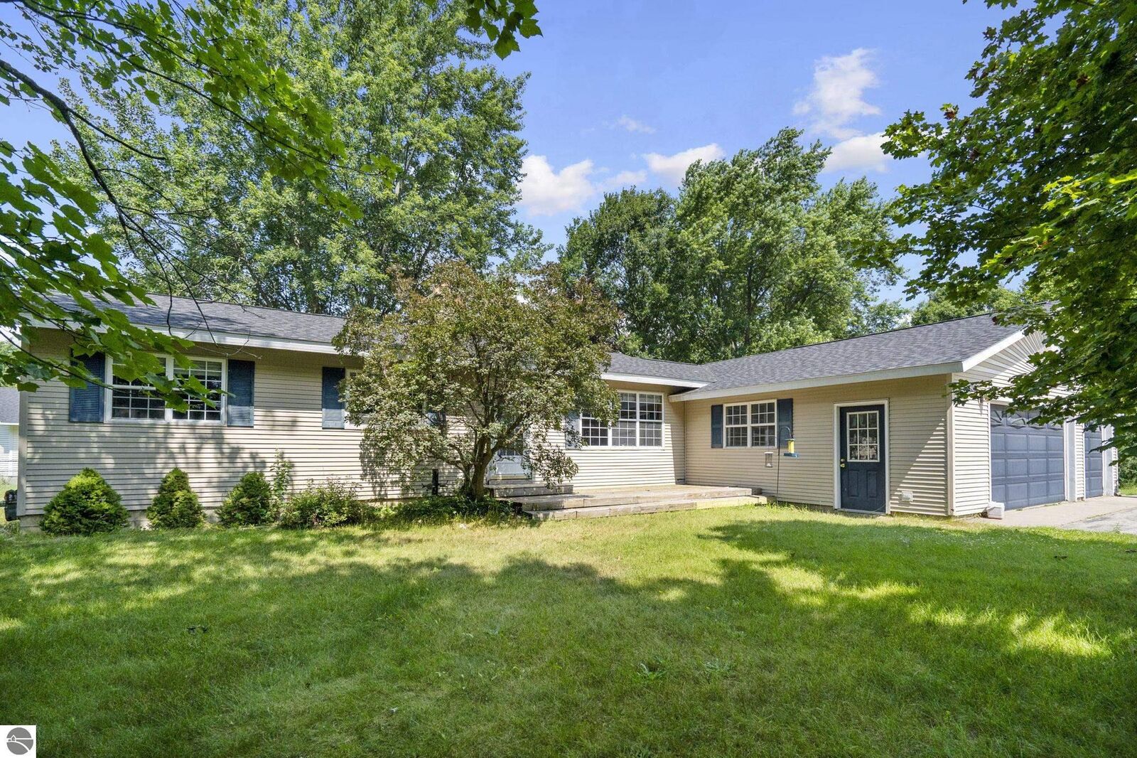 Property Photo:  2218 Tamara Road  MI 49646 