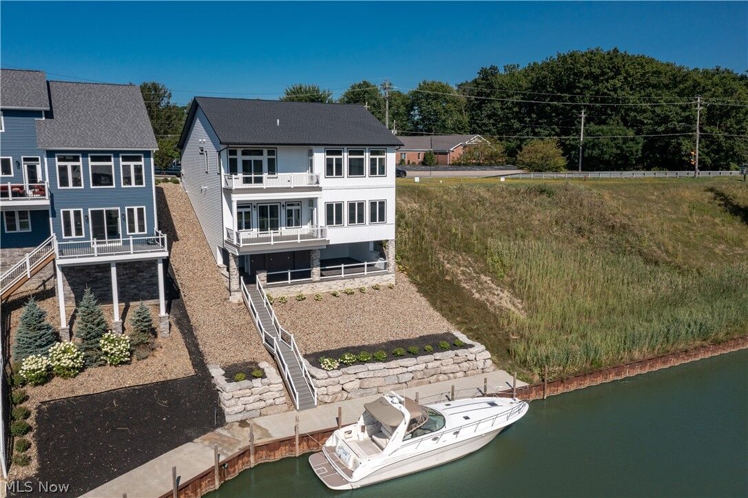 Property Photo:  2048 Forest Drive  OH 44095 