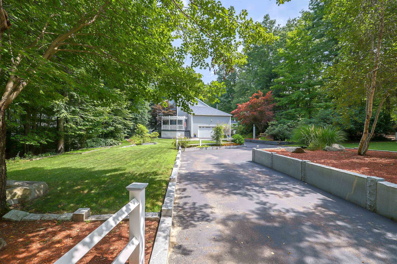 Property Photo:  6 Haines Terrace  NH 03054 