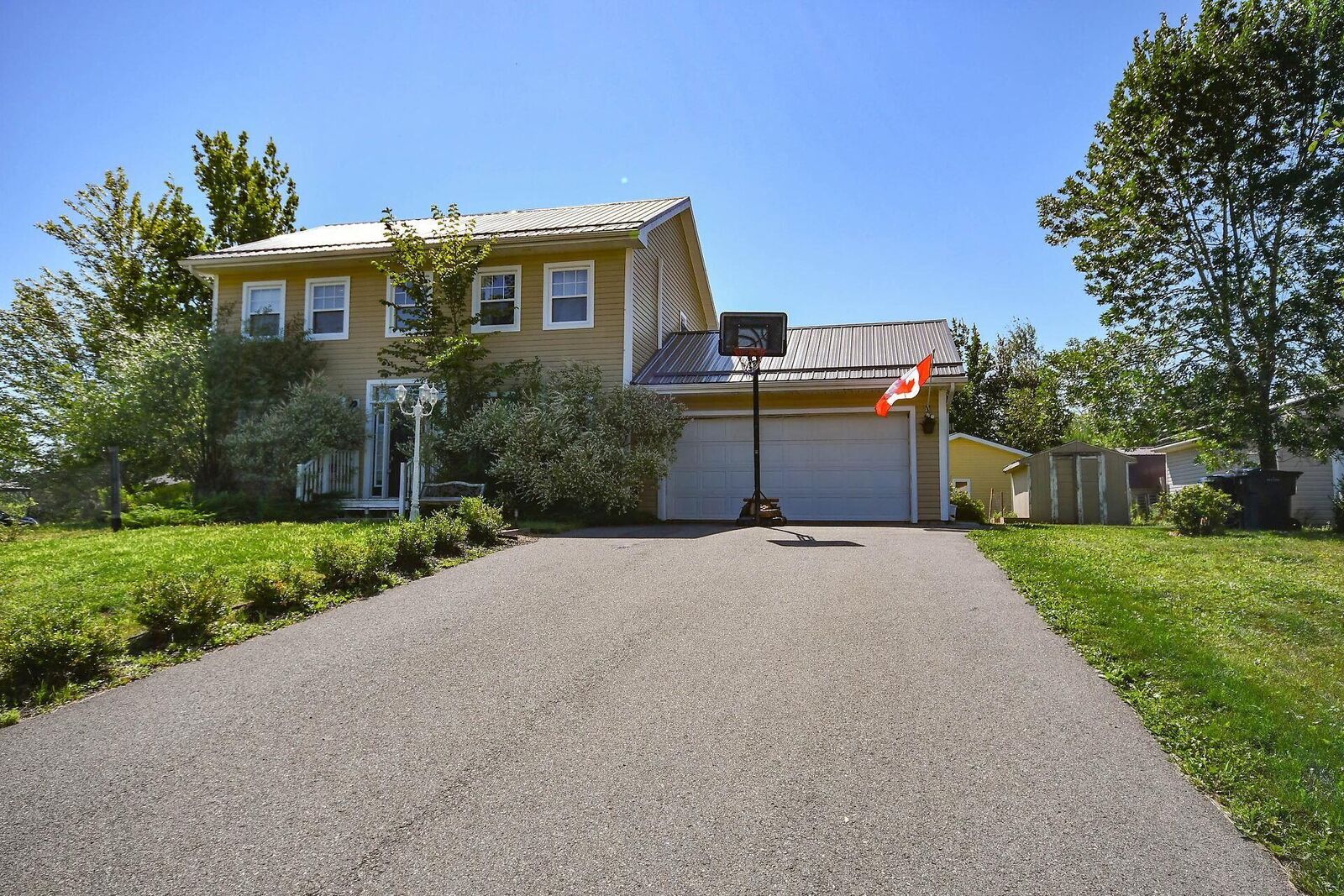 Property Photo: 98 Parkside Drive NS B6L 4A5