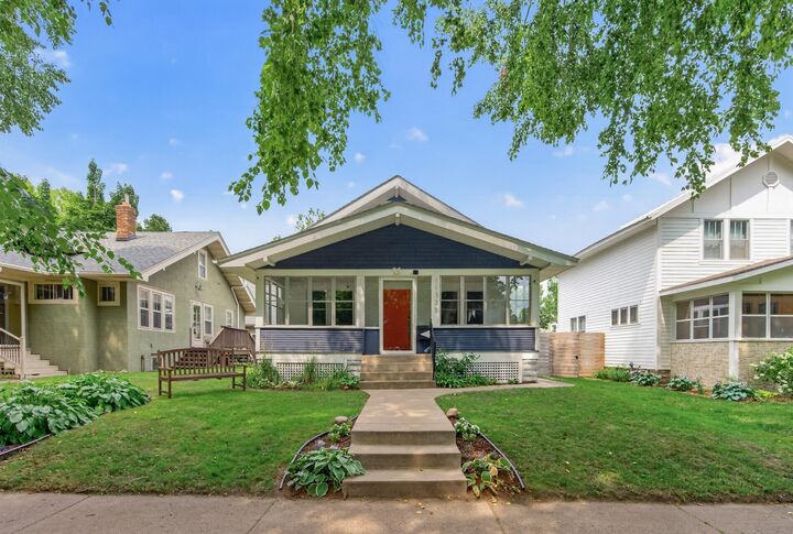 Property Photo:  1335 Sargent Avenue  MN 55105 