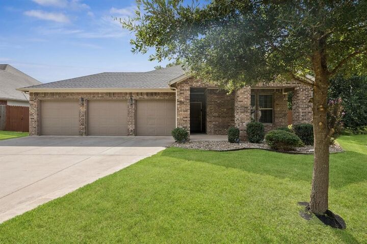 Property Photo: 1700 Fairway Drive TX 75090