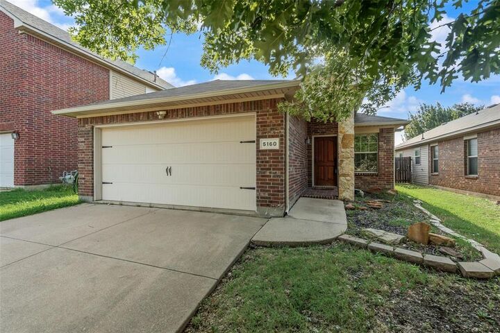 Property Photo:  5160 Britton Ridge Lane  TX 76179 