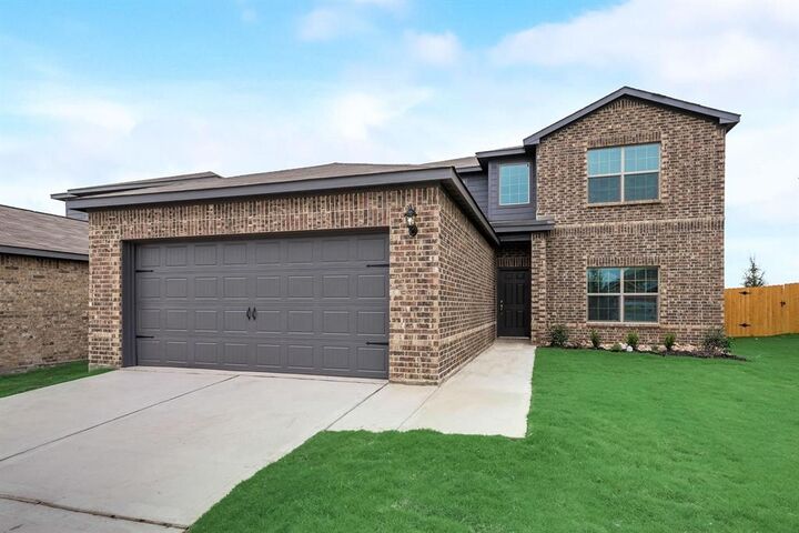 Property Photo: 644 Aqueduct Drive TX 75159