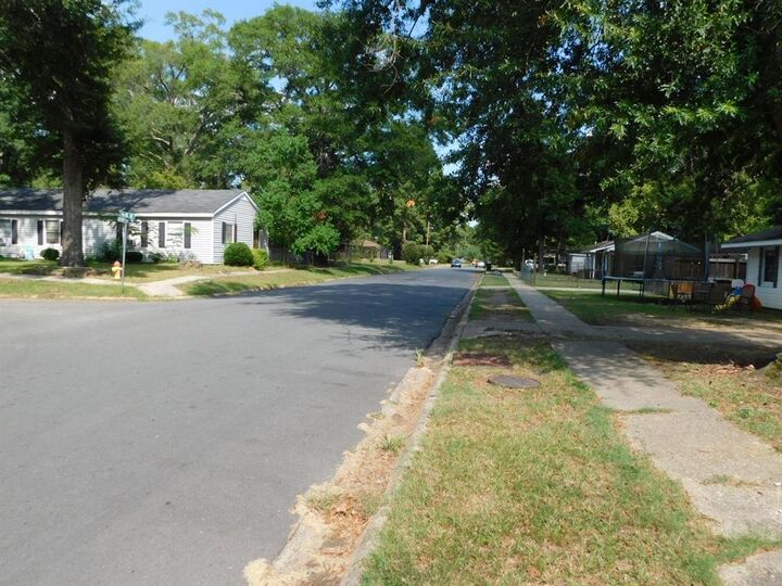 Property Photo:  311 S Park Drive  LA 71075 