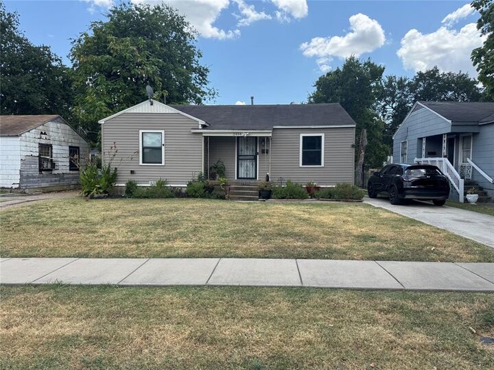 Property Photo:  2454 Lea Crest Drive  TX 75216 