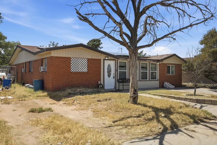 Property Photo: 2703 Brazos Ave TX 79764