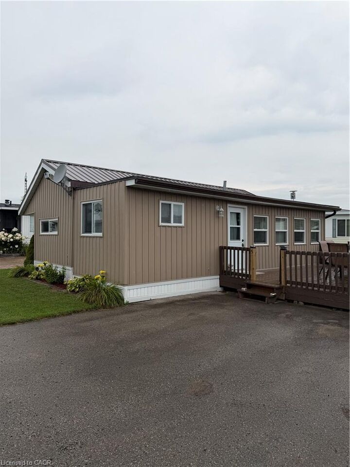 92 Clubhouse Road 25 — photo 1