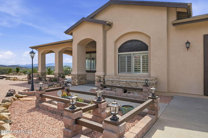 Property Photo:  15565 E Devon Mont Lane  AZ 86327 