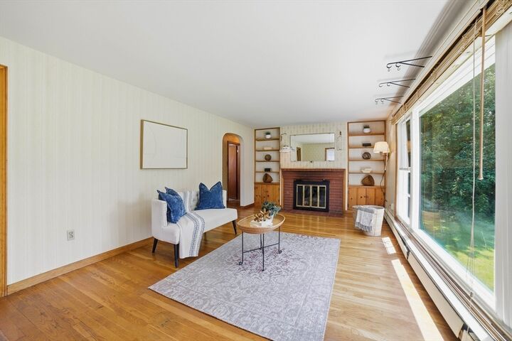 Property Photo: 113 Stoneleigh Road MA 01520