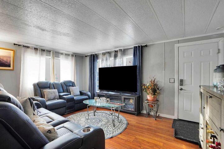 Property Photo: 6220 17 Avenue SE 344 AB T2A 0W6