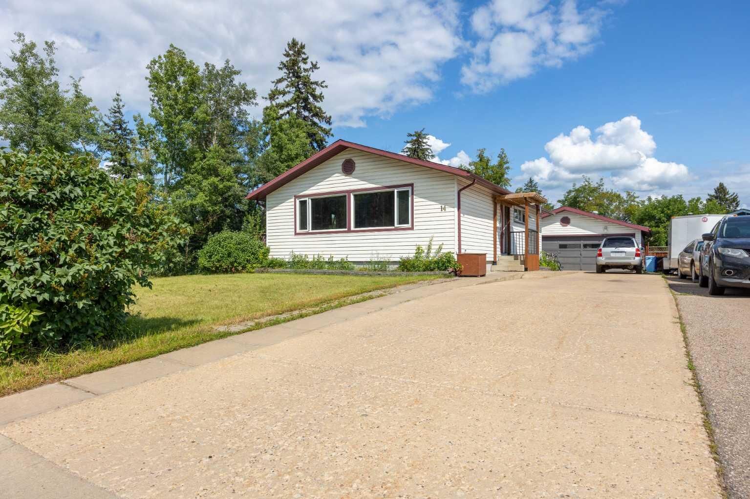 Property Photo:  14 Saunderson Avenue  AB T9H 1N2 