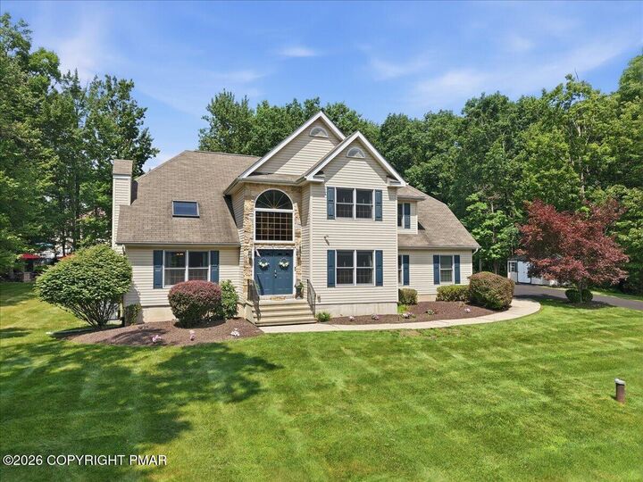 Property Photo:  1220 Overlook Court  PA 18353 