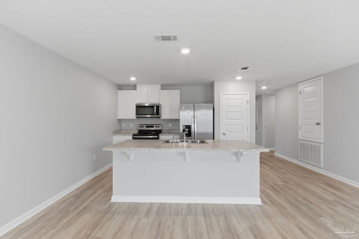 Property Photo:  4418 Tiger Oak Ct  FL 32571 