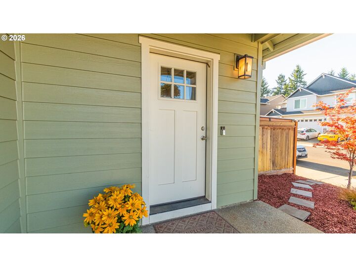 Property Photo:  4023 SE Emily Way  OR 97330 