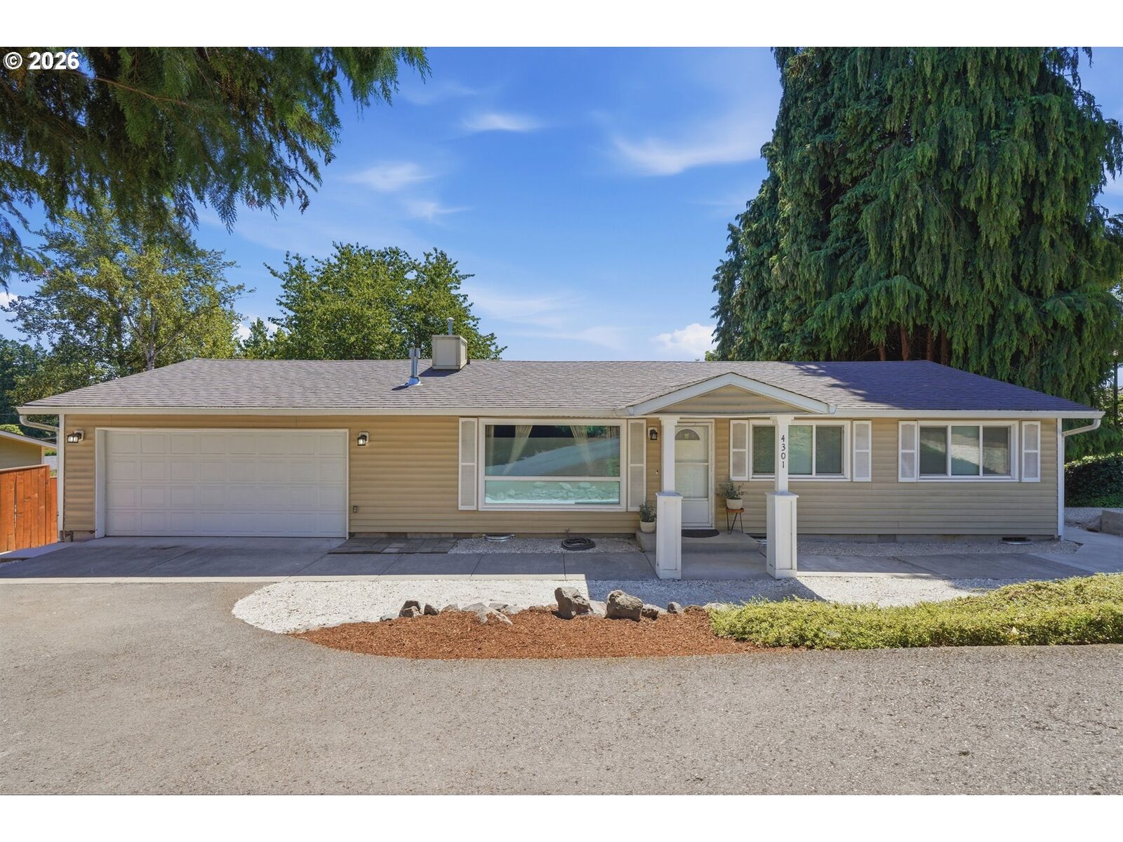 Property Photo:  4301 NE 60th St  WA 98661 