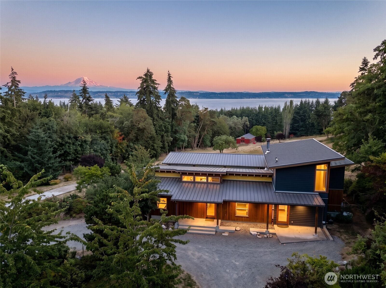 Property Photo: 4409 SW Point Robinson Road WA 98070