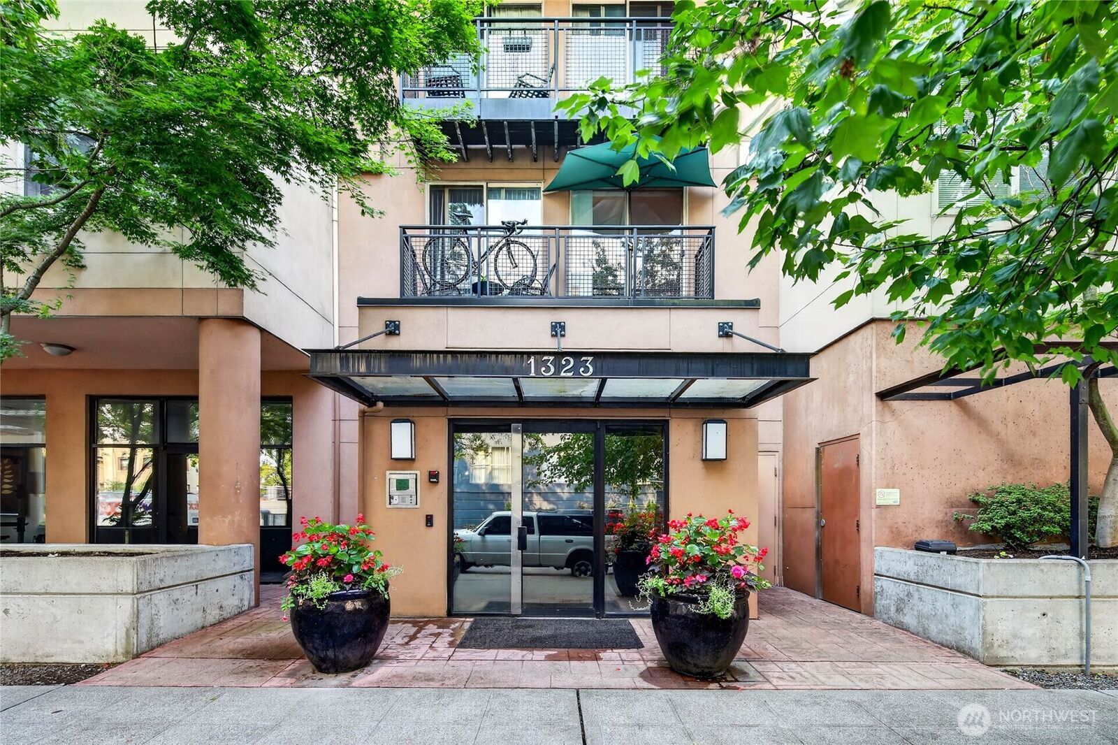 Property Photo:  1323  Boren Avenue 212  WA 98101 