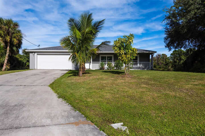 Property Photo:  8007 Royal Court  FL 33935 