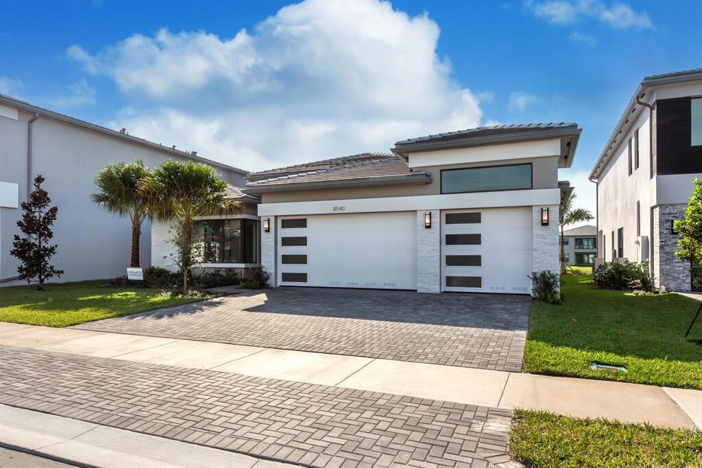 Property Photo:  8540 Ganton Drive  FL 33434 