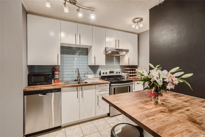 Property Photo: 2500 S York Street 302 CO 80210