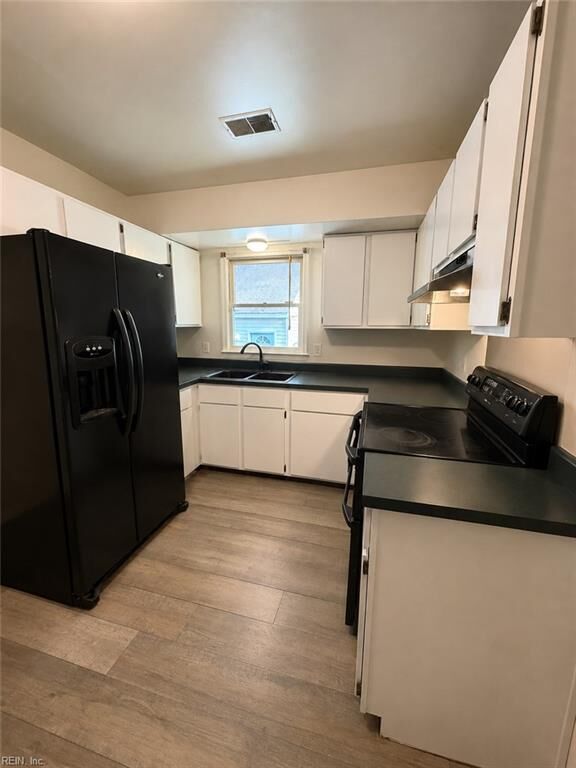 Property Photo:  1314 Lawson Cir  VA 23434 