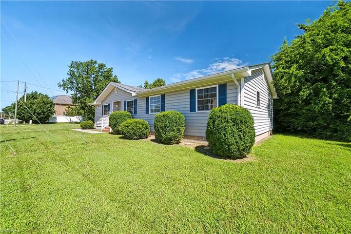 Property Photo:  2 Butler Farm Rd  VA 23666 