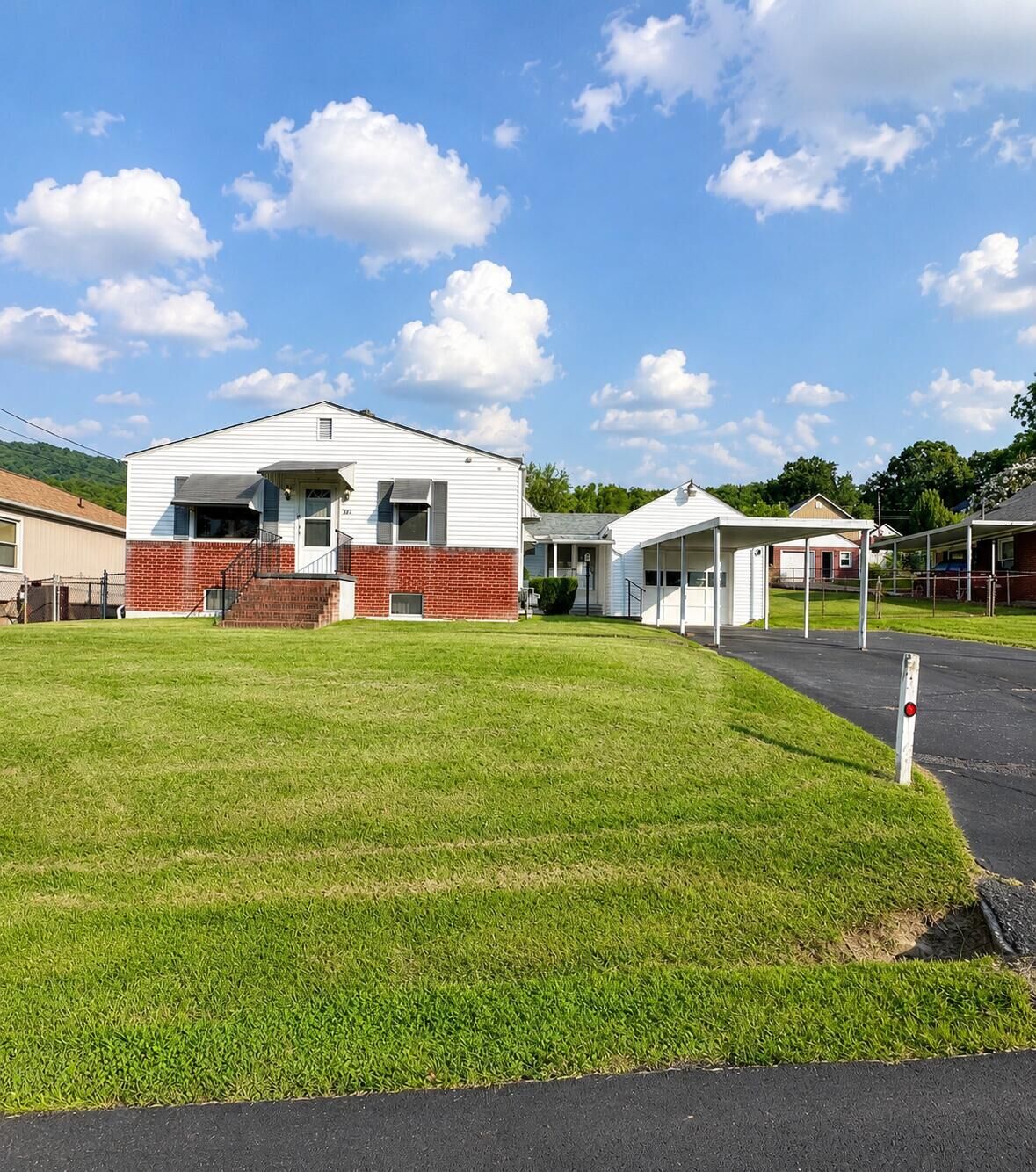 Property Photo:  317 E Pennsylvania St  VA 24426 