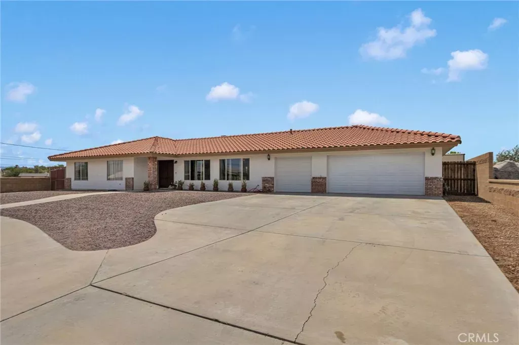 Property Photo:  18266 Manzanita  CA 92345 