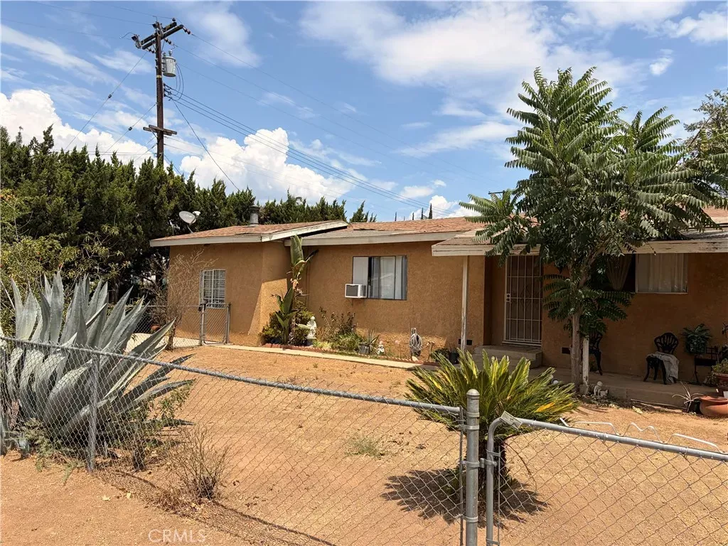 Property Photo:  1218 Elm  CA 92223 