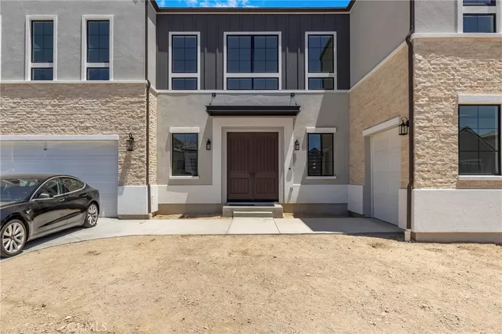 Property Photo:  11944 N Red Hawk Lane  CA 91326 