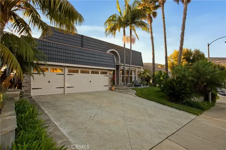 Property Photo:  33531 Calle Miramar  CA 92675 