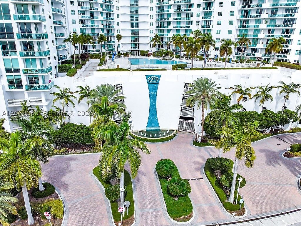Property Photo: 7900 Harbor Island Dr 1408 FL 33141